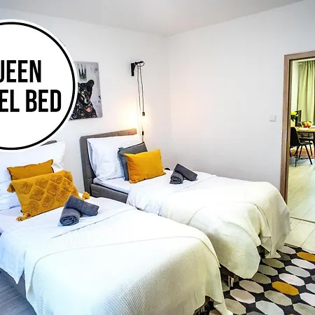 * Premium Apt * Netflix, Self Check-in & Parking Ostrava